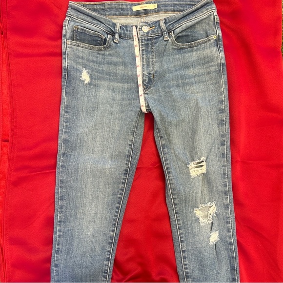 Levi's Light Blue Distressed Skinny Jeans - Picture 2 of 5